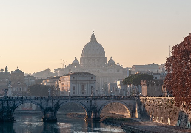 Map of Rome highlighting key landmarks for a one-day itinerary (How To Spend A Day In Rome)